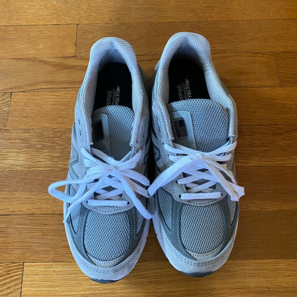 New balance 990v5